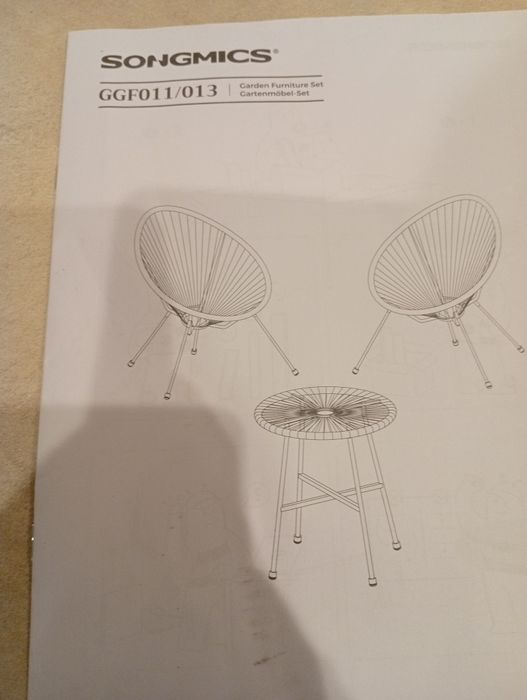 Zestaw 2 krzeseł ze stolikiem