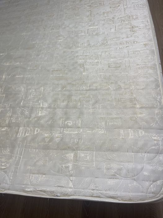 Матрац матрас 1600 на 2000 бу пружинный