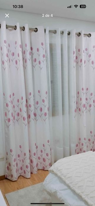 Cortinas de janela mais varão