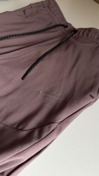 Spodnie męskie dresowe Nike Jogger Tech Fleece Lightweight roz. S