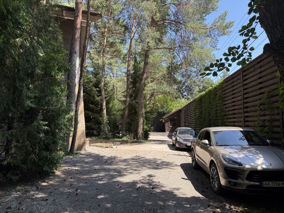 Дом 300 кв.м, Романков, Закрытый КГ, Бассейн