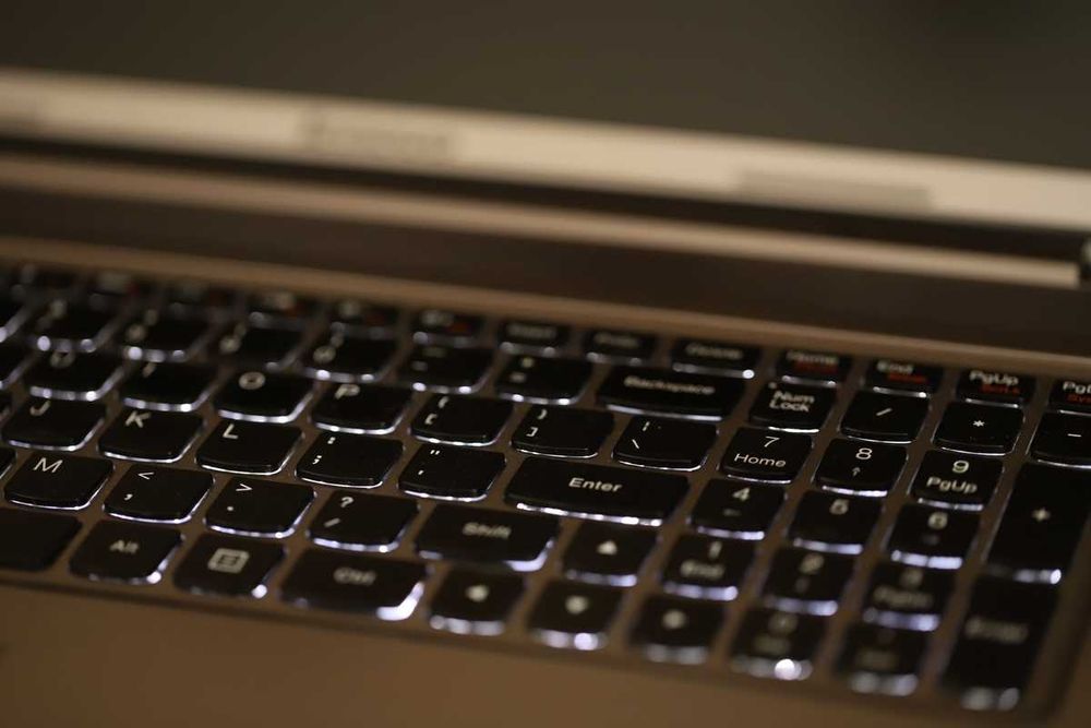 Laptop Lenovo Z710_17,3_Intel I7_128SSD_16GB_RAM
