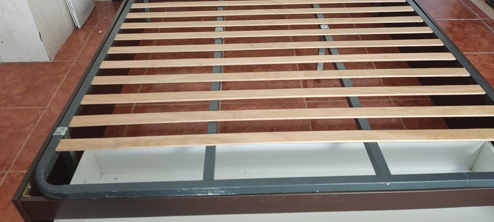 Desocupar _Cama casal Wengue com estrado e gavetão