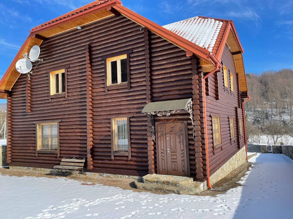 Продаж будинку у Івано-Франківській області