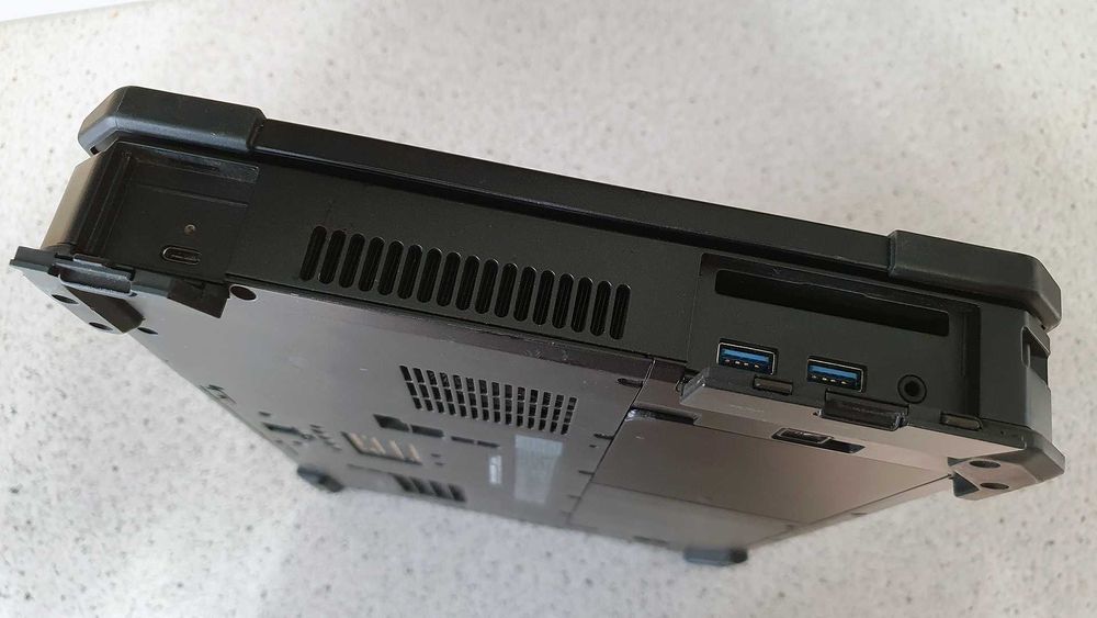 Защищенный ноутбук Dell Latitude 5424 Rugged, 14/i3/8GB/128GB/GPS