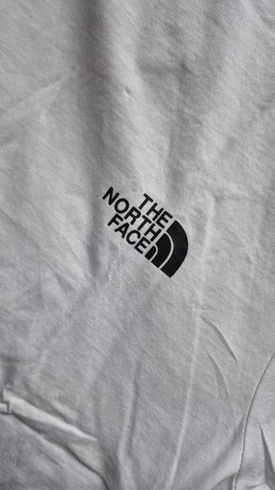 Biały t-shirt The North Face. Rozmiar L