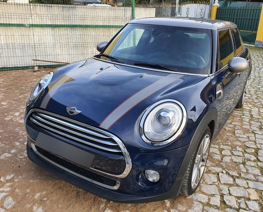 MINI 5-Door Cooper D Automatic Seven