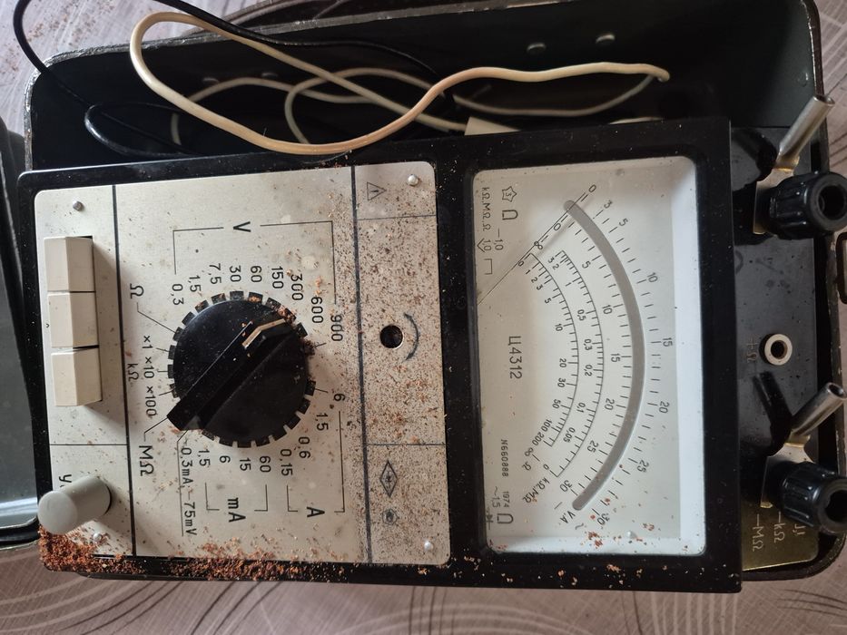 Комбінований прилад Ц4312 для вимірювання струму і напруги ссср