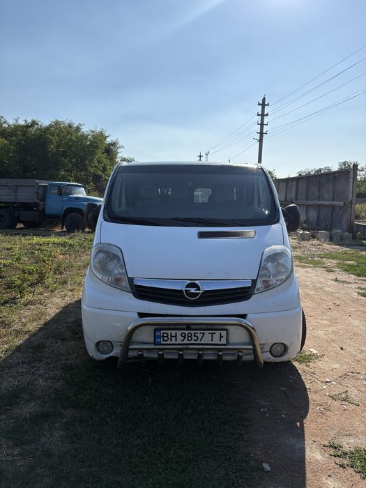 Продам Opel Vivaro long ( довга база ) рестайнлінг пасажир