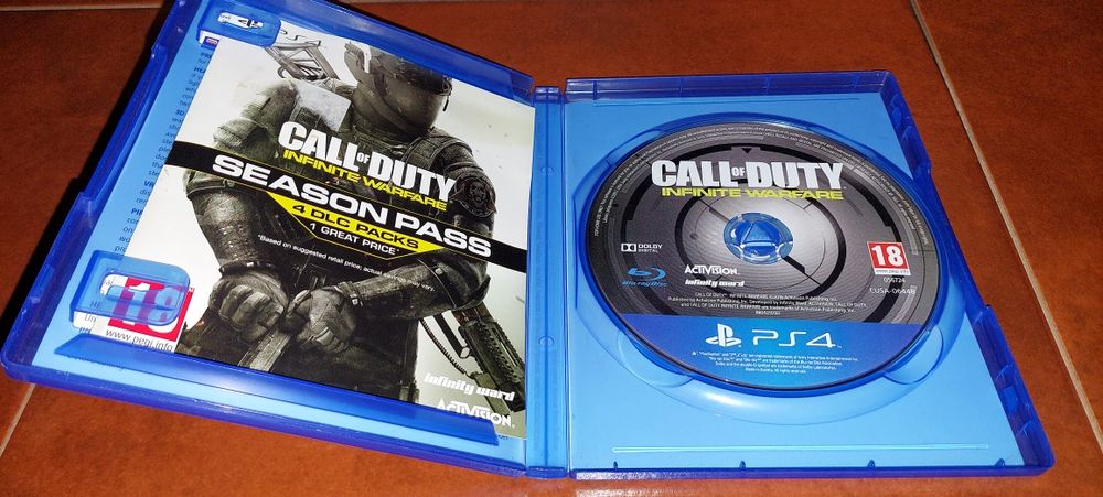 COD infinite warfare + Modern Warfare remastered ps4