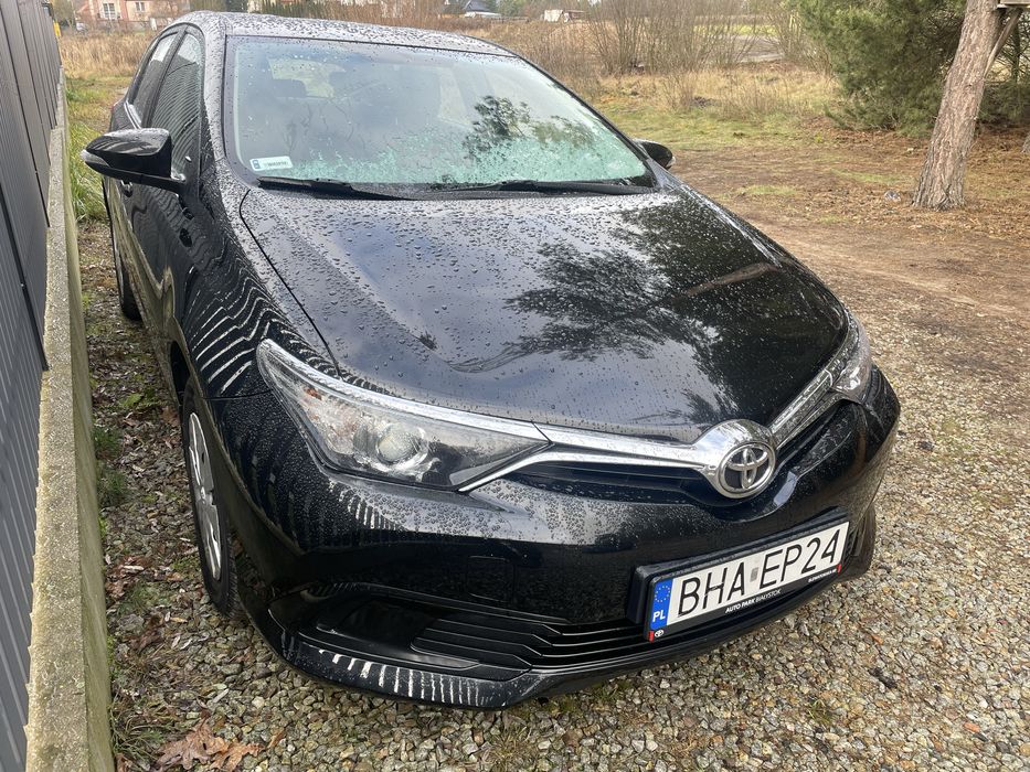 Toyota Auris 1.6 benzyna 2018 rok