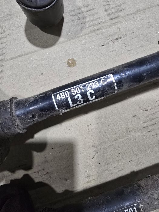 Полуось задняя передняя Audi A6 C5 4B0501203C привод шрус ауди а6 с5