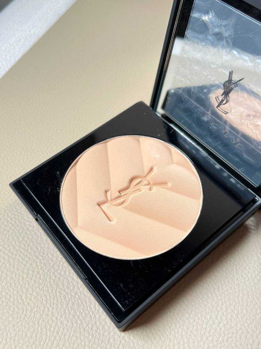 Пудра для обличчя Yves Saint Laurent All Hours Hyper Finish