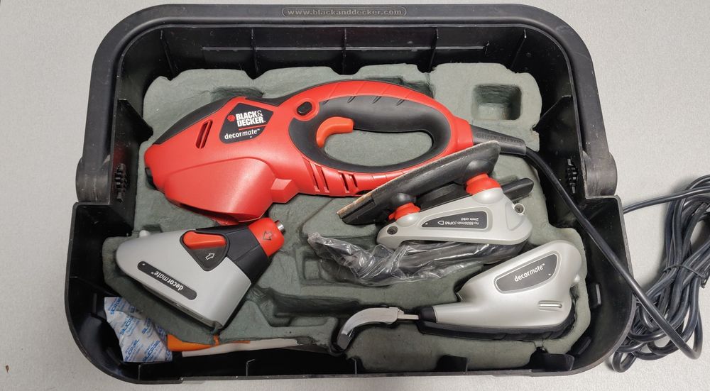 Универсальный инструмент Black&Decker MT3000K