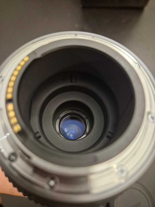 Canon RF 600mm f11 IS STM como nova