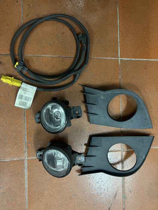 Farois nevoeiro Renault clio 2