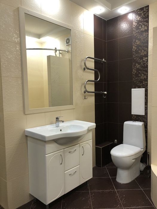 Продаж 2кмн кв + студія. Світло не вим.  є відновлення. Старобілоуська