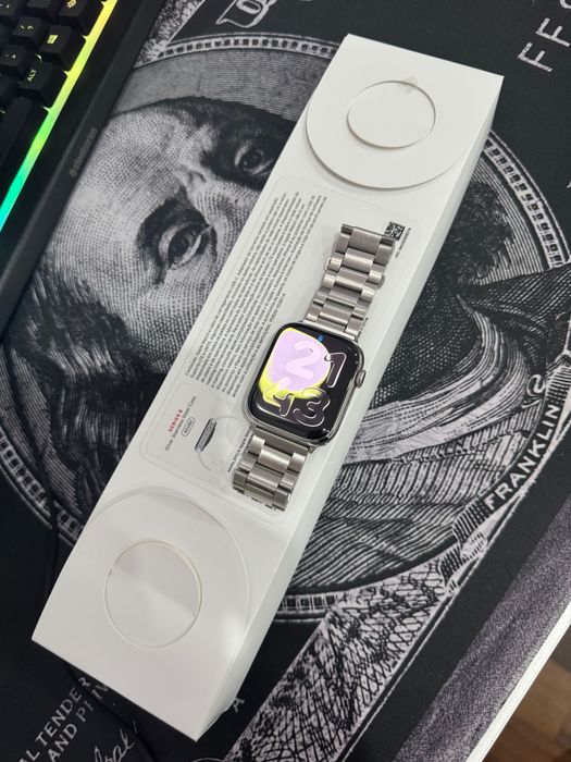 Apple Watch series 8 45mm silver stainless