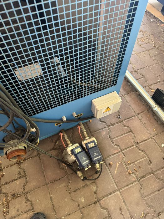 Kompresor CompAir L37 z osuszaczem DFE 180
