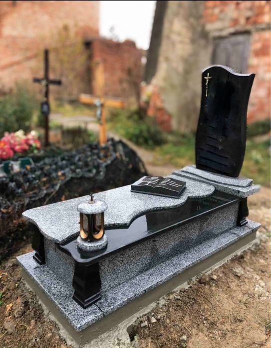 Гранітні Памятники.