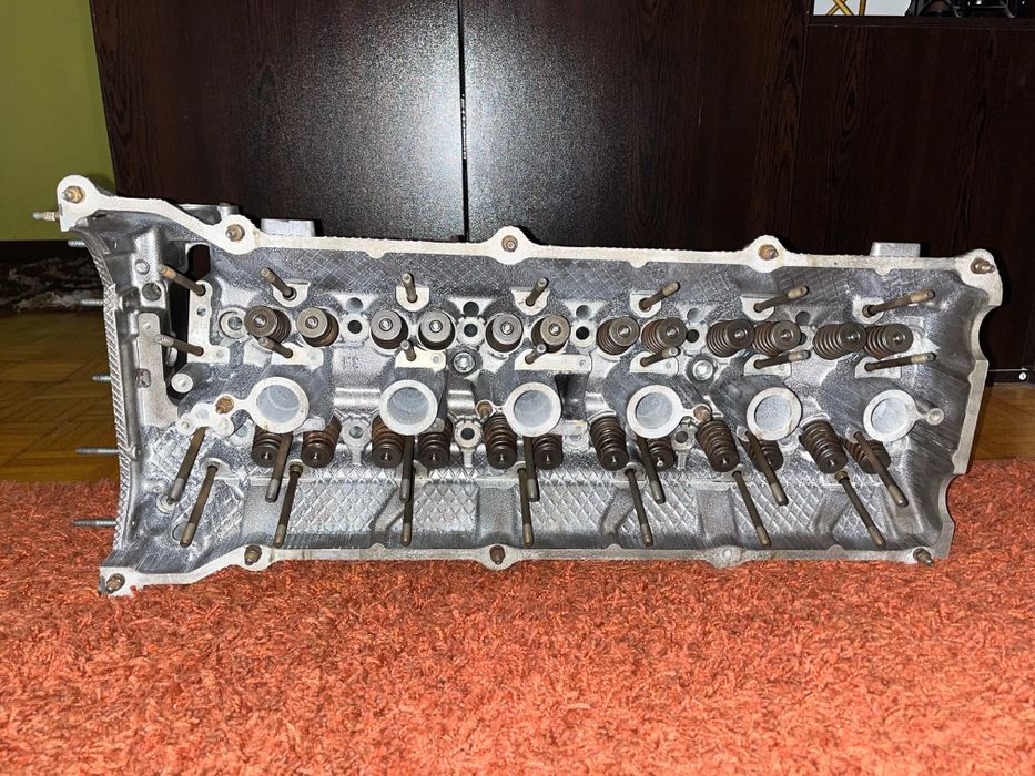 Продам ГБЦ  BMW E 39 M52B20