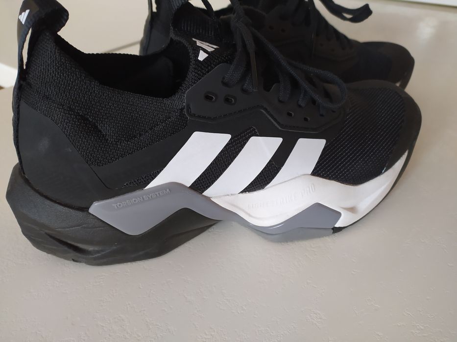 Adidas rapidmove adv 2 uk 6.5 fr 40 Black чорні