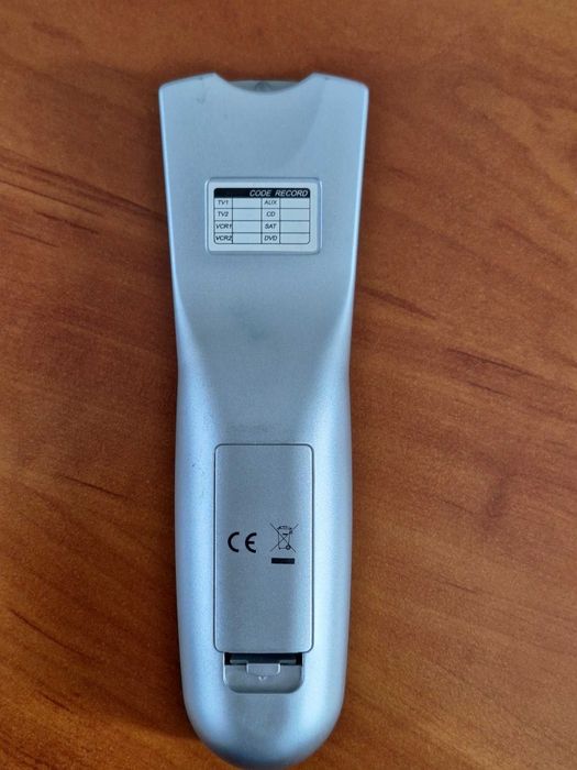 Pilot Uniwersalny 8 w 1 Vivanco UR 89 srebrny Audio Video Sat TV