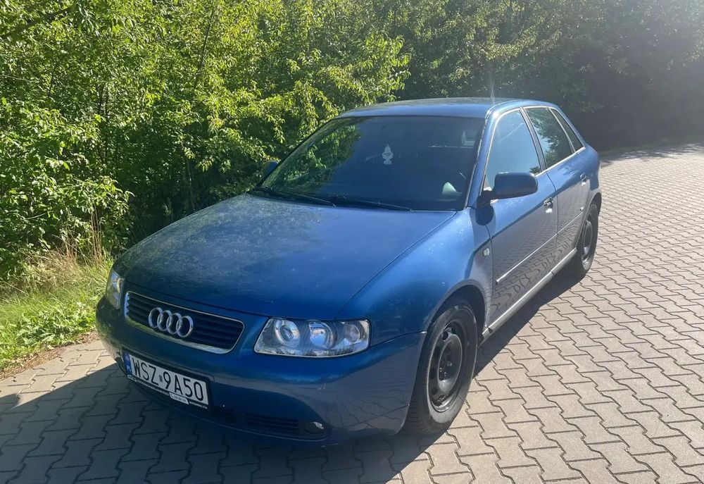 Audi A3 3-drzwiowe AUDI A3 - Twój Idealny Pierwszy Samochód