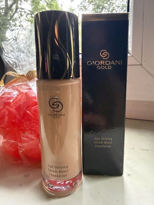 Podkład Age Defying Serum Boost z Oriflame