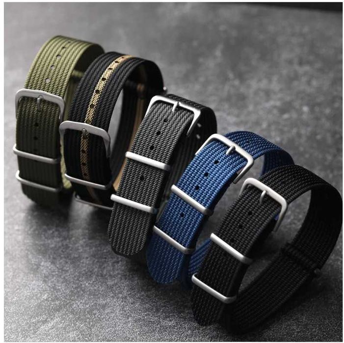 Pasek do męskiego damskiego zegarka 18 20 mm NATO khaki nylon wodoodp