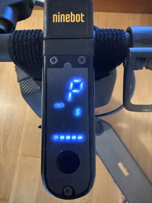 Продам Ninebot KickScooter Max G30