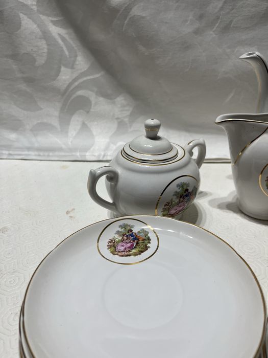 Louçarte Complete Dinnerware Set427807674047539203