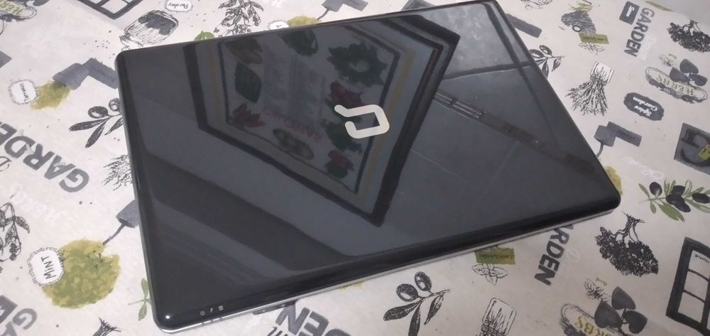 portatil  conpaq presario, com pouco uso