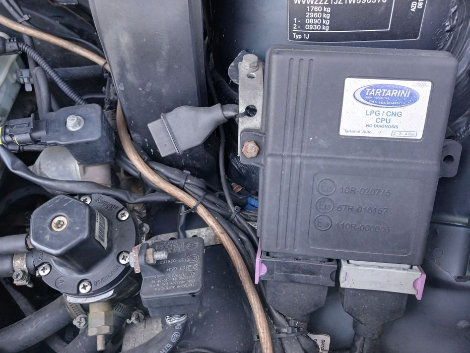 VW bora 1.6 a gpl