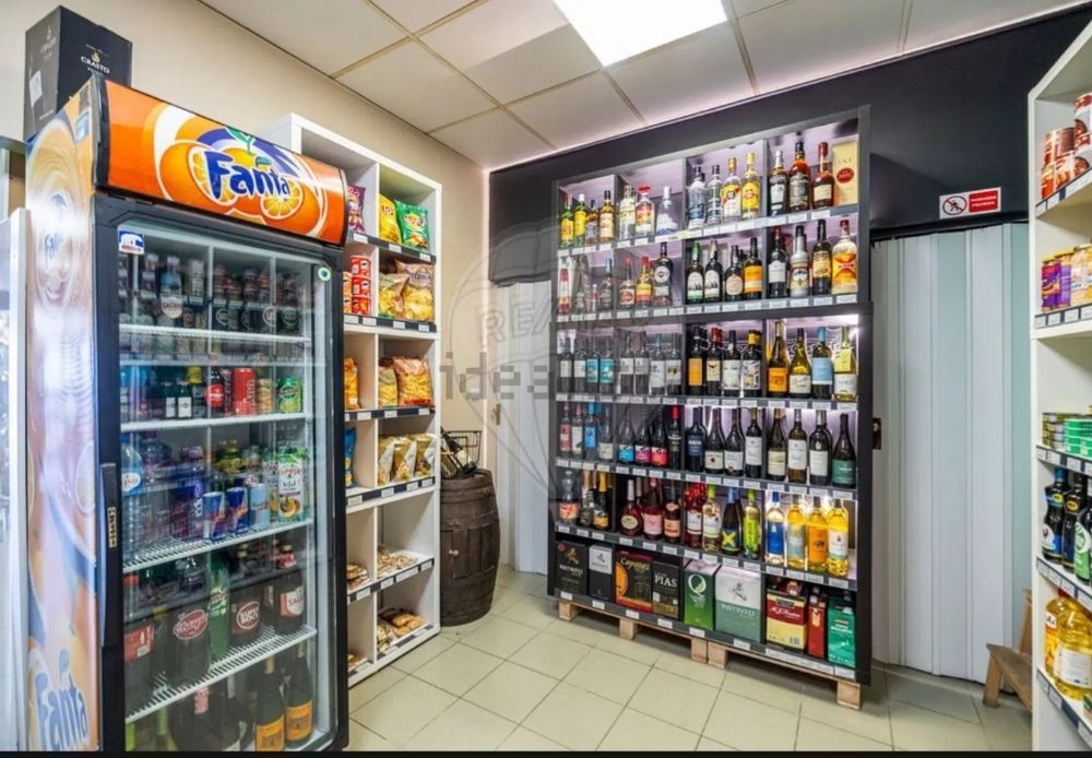 Trespasse de Mercearia com Cafetaria e Comidas Rápidas