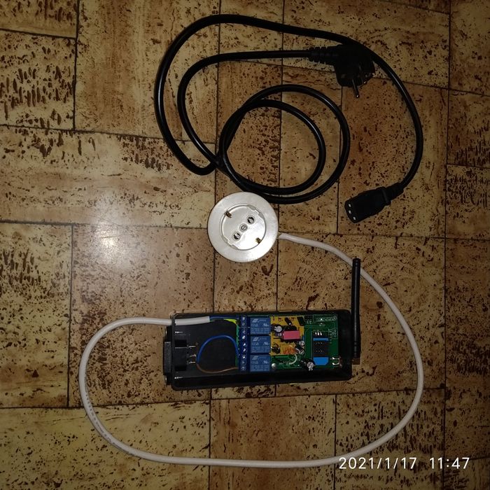 Украинская умная GSM розетка v1