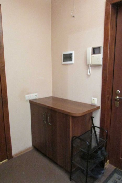 Найближчі ст. метро Мінська, Героїв Дніпра. вул. Полярна 3