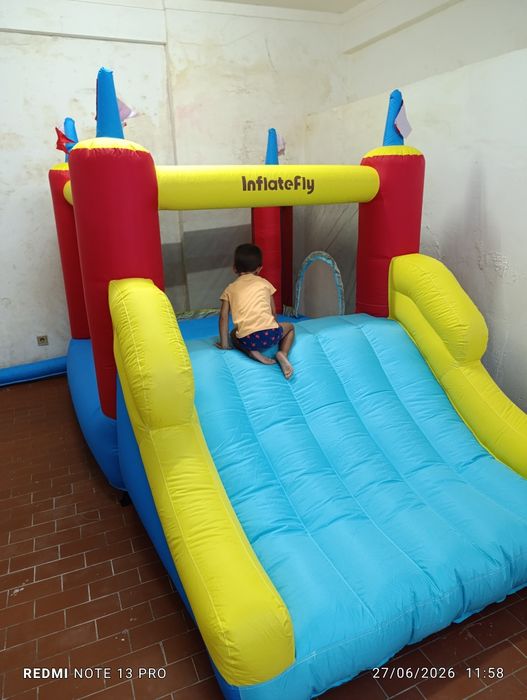 Vendo insuflável novo