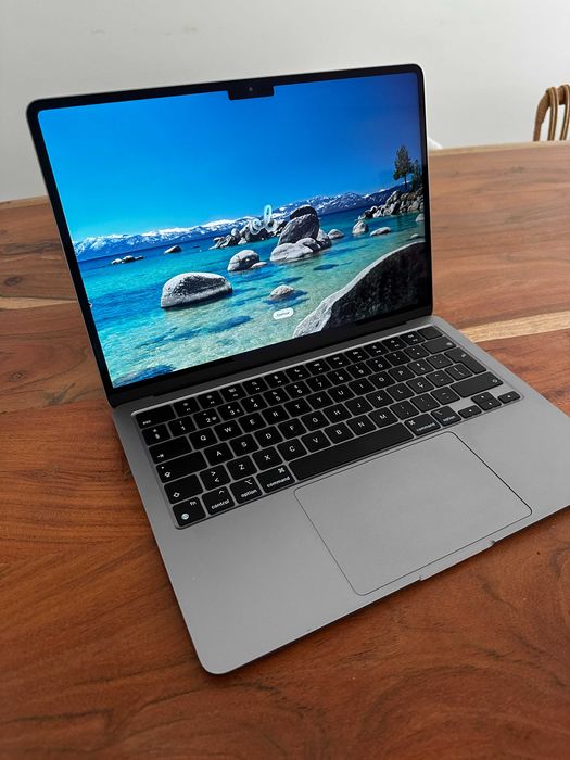MacBook Air 13,6" M2 (2022) 8GB/256GB – Como Novo