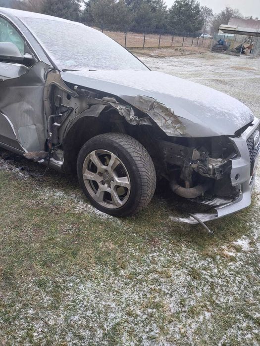 Sprzedam Audi B8 uszkodzony