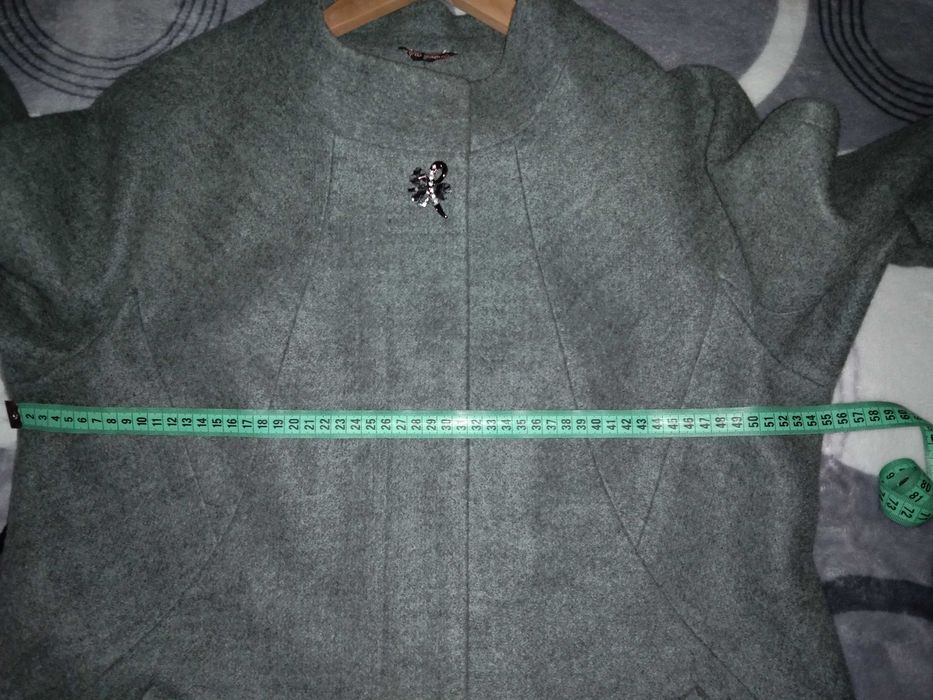 Пальто жіноче демісезонне, р.50-52, гарний стан