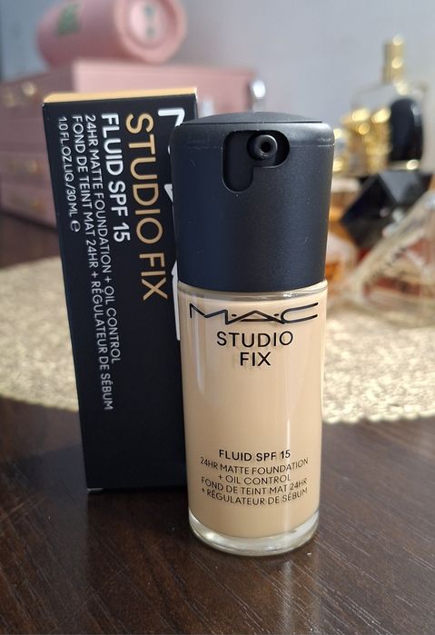 Nowy podkład MAC Studio Fix  C40