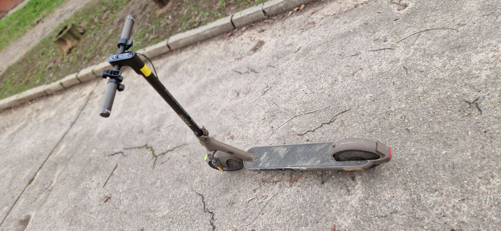 Електросамокат Xiaomi Electric Scooter 4 Pro Max