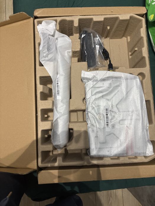 monitor Thinkcentre TIO24Gen5Touch