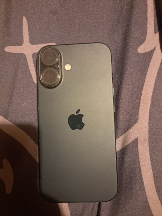 Olá estou vender um Apple 16 de 128 Bg