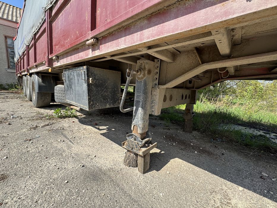 Причіп (тентований) зерновоз