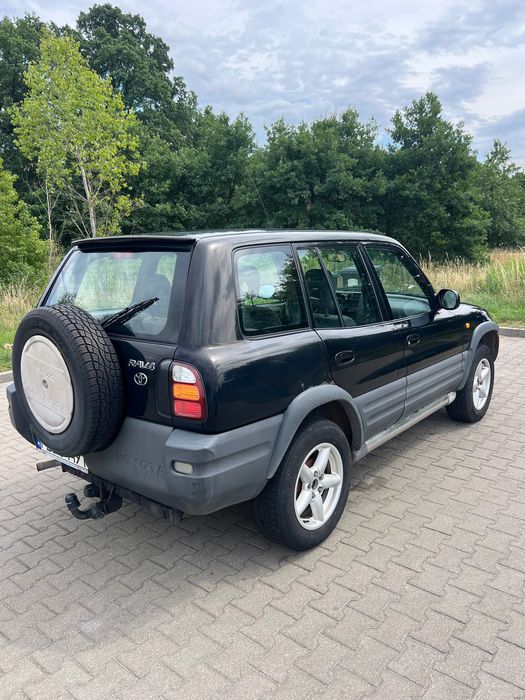 Toyota RAV-4