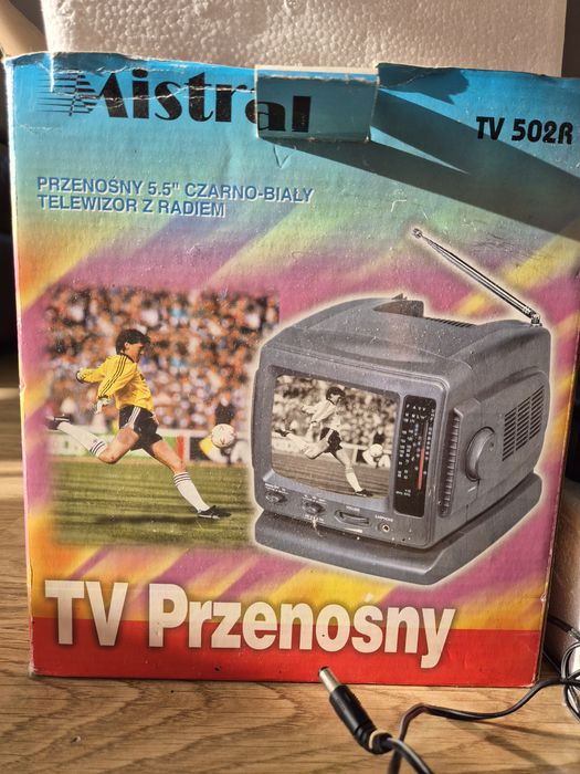 TV przenośny 5,5" czarno-bialy z radiem