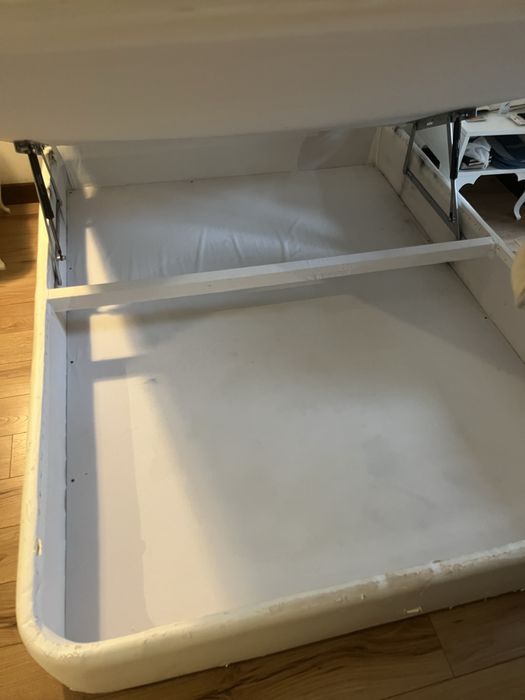 Cama casal baú com colchão 140x200