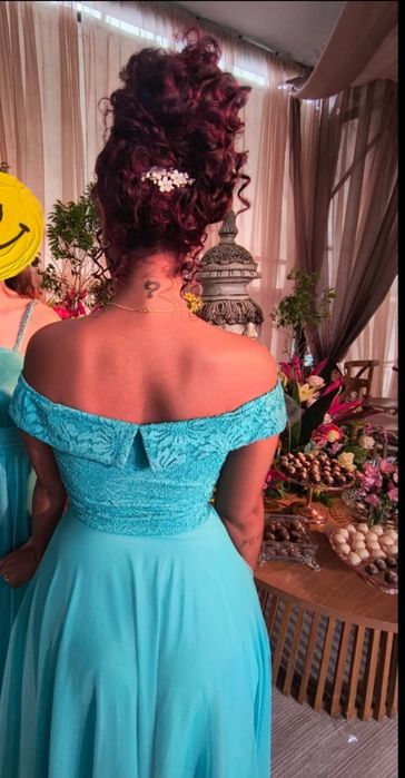 Vestido ombro a ombro